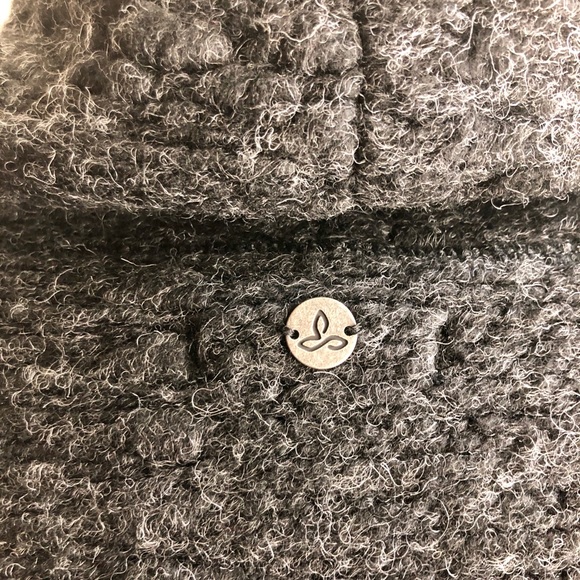 *NWT* prAna Crestland Pullover- Charcoal Heather - Picture 8 of 8